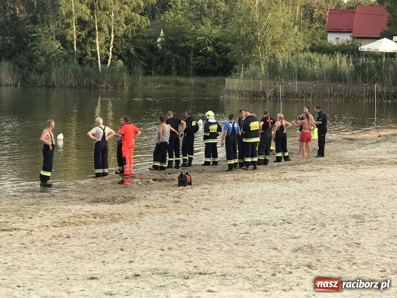 Zdjęcie w galerii na portalu naszraciborz.pl: Tragedia w Kuźni Raciborskiej. W akwenie ośrodka Wodnik utonął 18-latek wiadomości z regionu