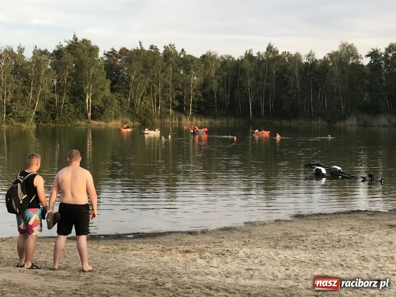 Zdjęcie w galerii na portalu naszraciborz.pl: Tragedia w Kuźni Raciborskiej. W akwenie ośrodka Wodnik utonął 18-latek wiadomości z regionu