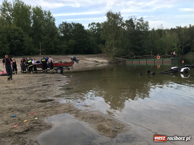 Zdjęcie w galerii na portalu naszraciborz.pl: Tragedia w Kuźni Raciborskiej. W akwenie ośrodka Wodnik utonął 18-latek wiadomości z regionu