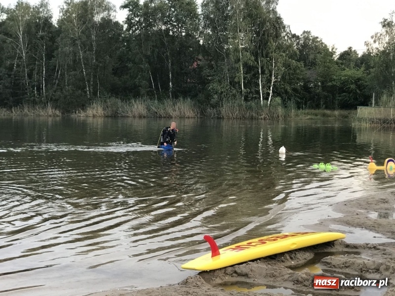 Zdjęcie w galerii na portalu naszraciborz.pl: Tragedia w Kuźni Raciborskiej. W akwenie ośrodka Wodnik utonął 18-latek wiadomości z regionu