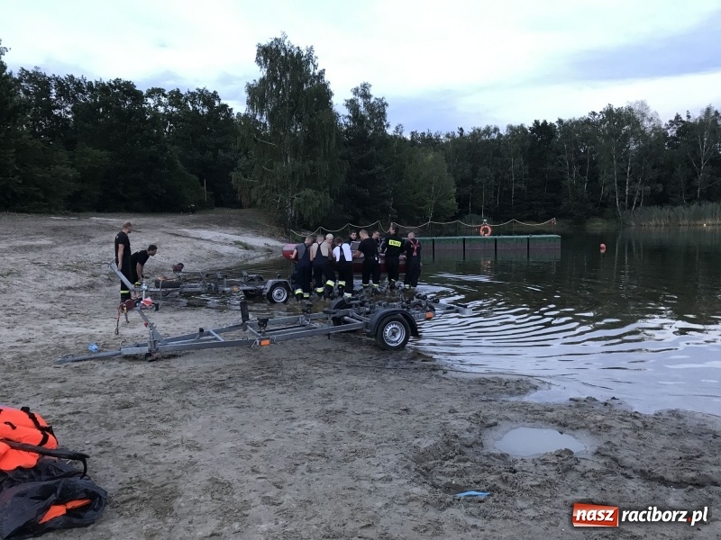 Zdjęcie w galerii na portalu naszraciborz.pl: Tragedia w Kuźni Raciborskiej. W akwenie ośrodka Wodnik utonął 18-latek wiadomości z regionu