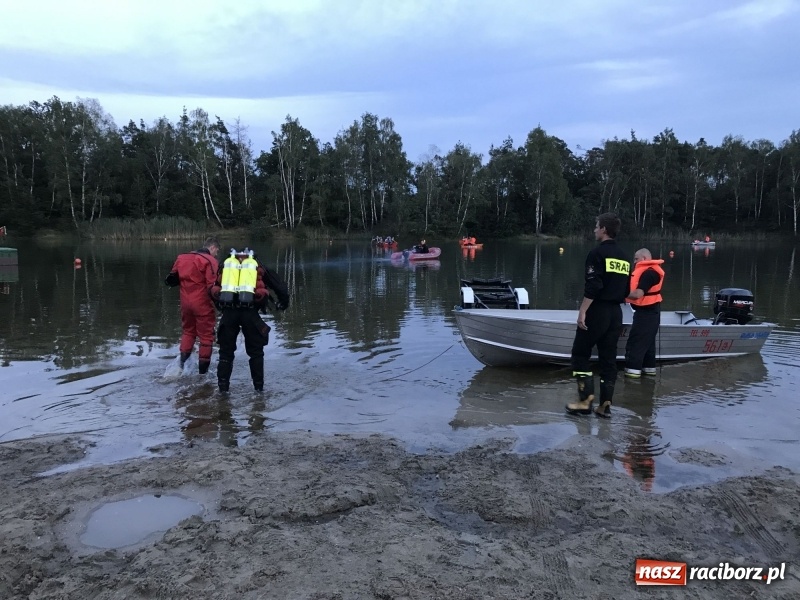 Zdjęcie w galerii na portalu naszraciborz.pl: Tragedia w Kuźni Raciborskiej. W akwenie ośrodka Wodnik utonął 18-latek wiadomości z regionu