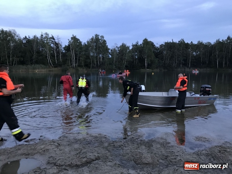 Zdjęcie w galerii na portalu naszraciborz.pl: Tragedia w Kuźni Raciborskiej. W akwenie ośrodka Wodnik utonął 18-latek wiadomości z regionu