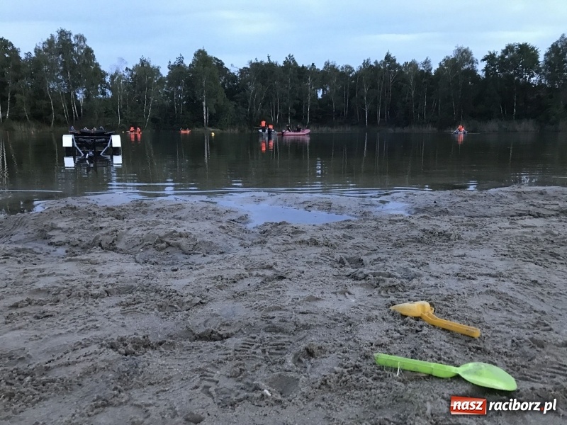Zdjęcie w galerii na portalu naszraciborz.pl: Tragedia w Kuźni Raciborskiej. W akwenie ośrodka Wodnik utonął 18-latek wiadomości z regionu