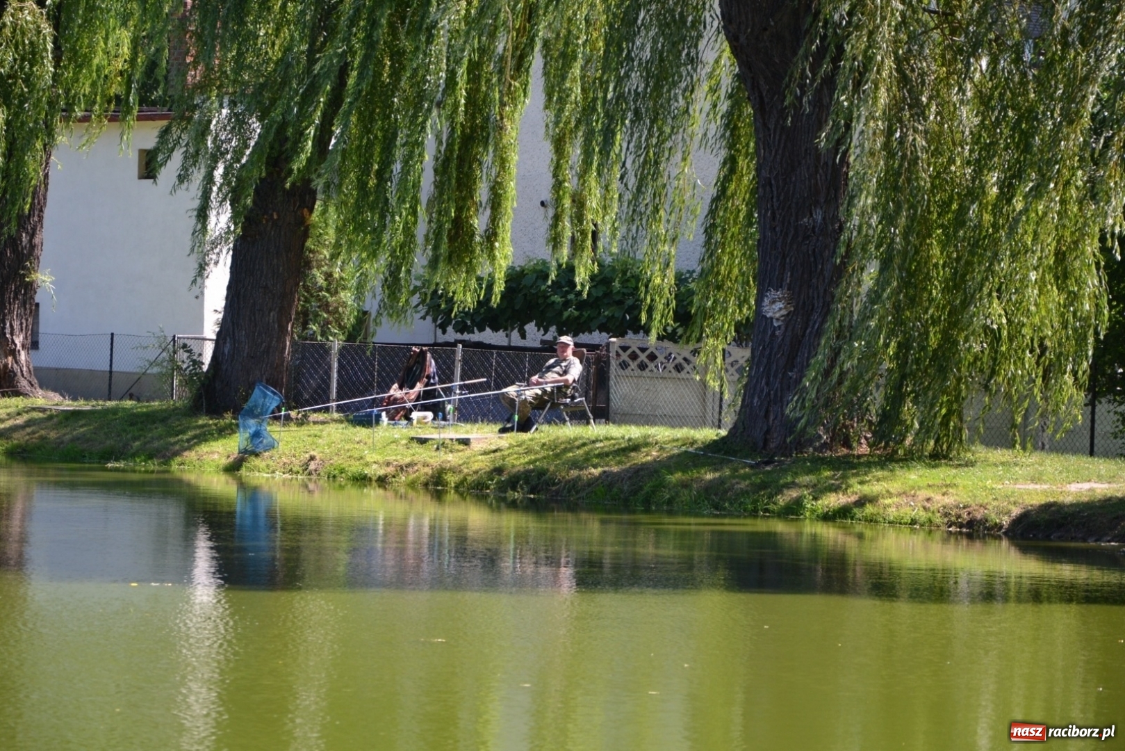 Zdjęcie w galerii na portalu naszraciborz.pl: Kazimierz Cieślak najlepszym wędkarzem wśród emerytów i rencistów podczas zawodów w Tworkowie wiadomości z regionu