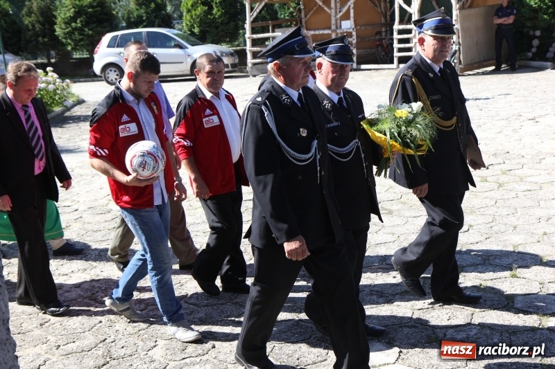 Zdjęcie w galerii na portalu naszraciborz.pl: Ksiądz Edward Lisowski pożegnał się z parafianami z Kobyli wiadomości z regionu
