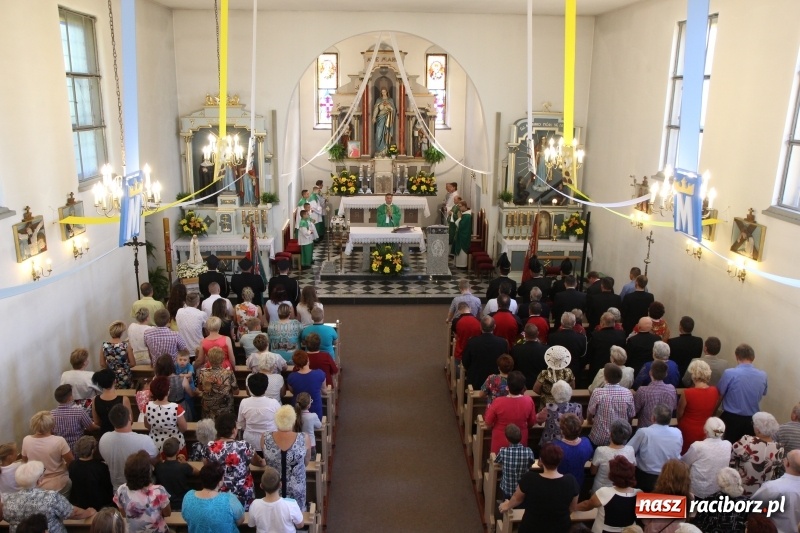 Zdjęcie w galerii na portalu naszraciborz.pl: Ksiądz Edward Lisowski pożegnał się z parafianami z Kobyli wiadomości z regionu