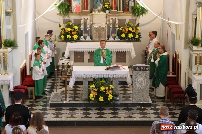 Zdjęcie w galerii na portalu naszraciborz.pl: Ksiądz Edward Lisowski pożegnał się z parafianami z Kobyli wiadomości z regionu