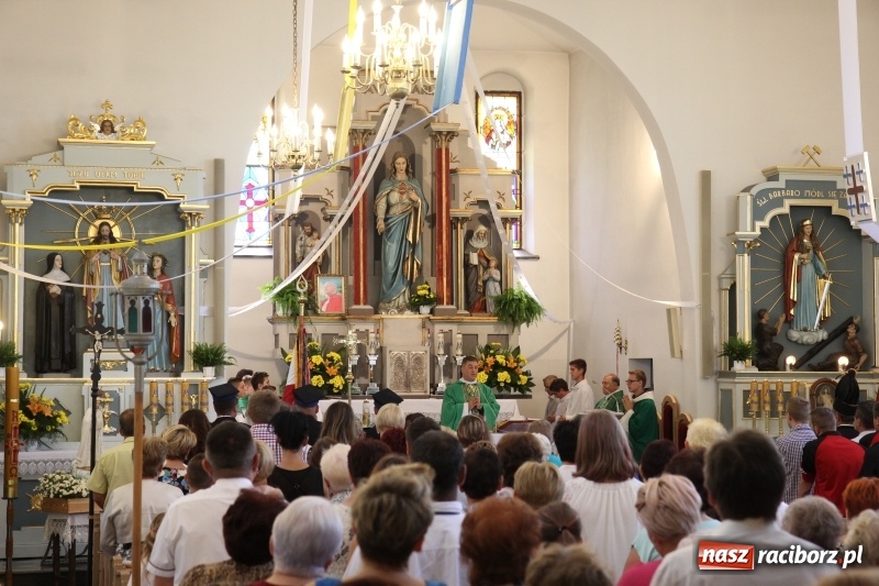Zdjęcie w galerii na portalu naszraciborz.pl: Ksiądz Edward Lisowski pożegnał się z parafianami z Kobyli wiadomości z regionu