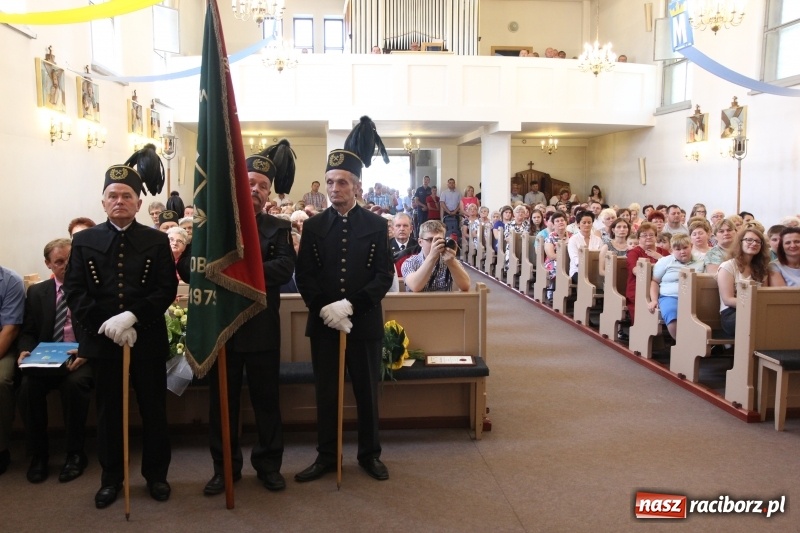 Zdjęcie w galerii na portalu naszraciborz.pl: Ksiądz Edward Lisowski pożegnał się z parafianami z Kobyli wiadomości z regionu