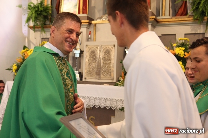 Zdjęcie w galerii na portalu naszraciborz.pl: Ksiądz Edward Lisowski pożegnał się z parafianami z Kobyli wiadomości z regionu