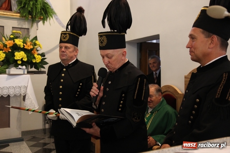 Zdjęcie w galerii na portalu naszraciborz.pl: Ksiądz Edward Lisowski pożegnał się z parafianami z Kobyli wiadomości z regionu