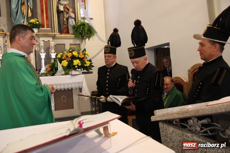 Zdjęcie w galerii na portalu naszraciborz.pl: Ksiądz Edward Lisowski pożegnał się z parafianami z Kobyli wiadomości z regionu