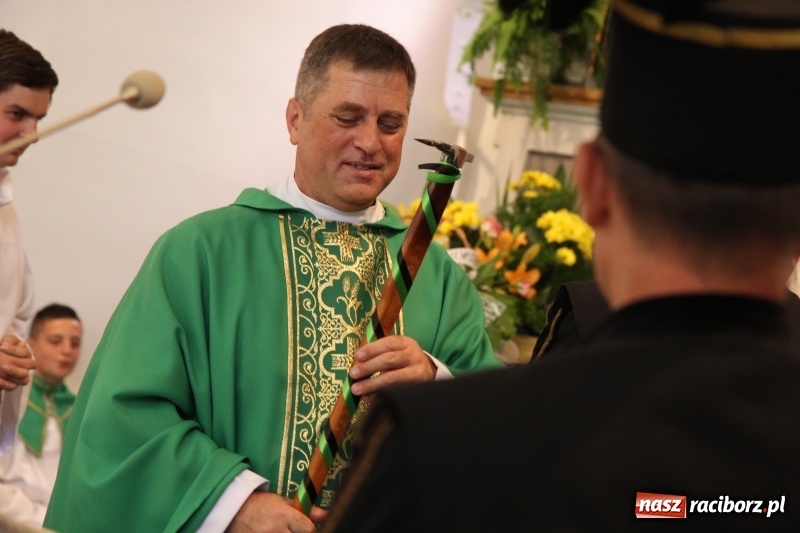 Zdjęcie w galerii na portalu naszraciborz.pl: Ksiądz Edward Lisowski pożegnał się z parafianami z Kobyli wiadomości z regionu