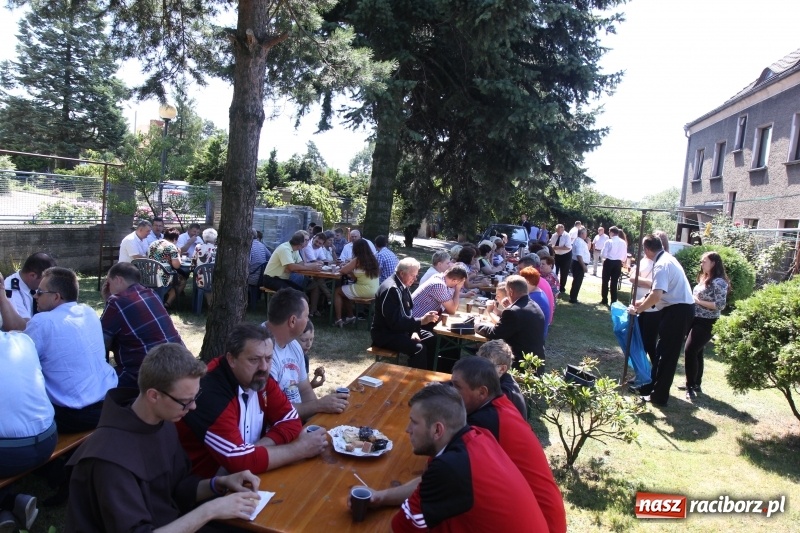 Zdjęcie w galerii na portalu naszraciborz.pl: Ksiądz Edward Lisowski pożegnał się z parafianami z Kobyli wiadomości z regionu
