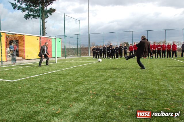Zdjęcie w galerii na portalu naszraciborz.pl: Pierwszy Orlik w gminie i w powiecie wiadomości z regionu