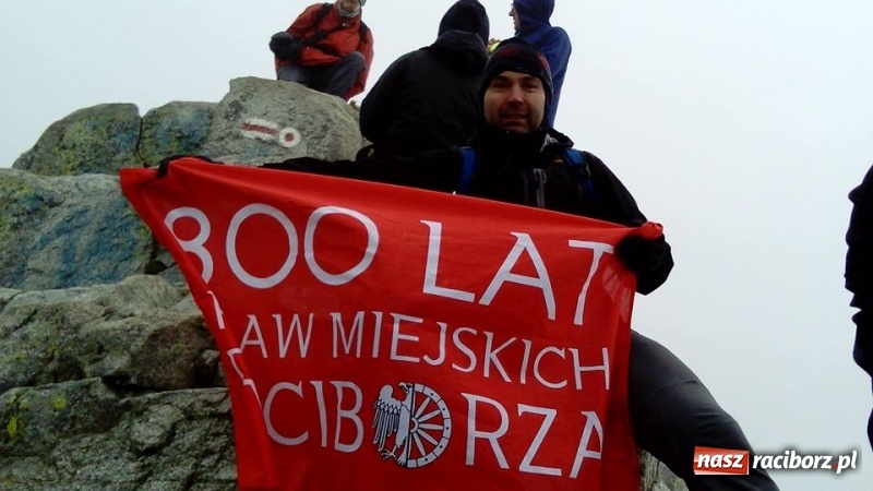 Zdjęcie w galerii na portalu naszraciborz.pl: W Rumunii, na Gerlachu czy w Adriatyku - podróżnicy Adventure Blue Diving Team promują 800-lecie Raciborza  wiadomości z regionu