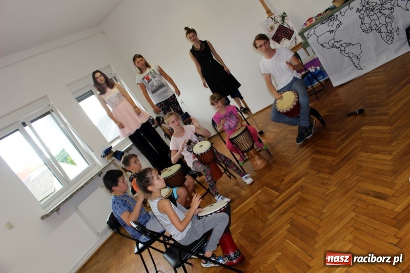 Zdjęcie w galerii na portalu naszraciborz.pl: Finał Akcji Lato w Nędzy - podróży do Australii zorganizowanej przez GCK i GBP  wiadomości z regionu