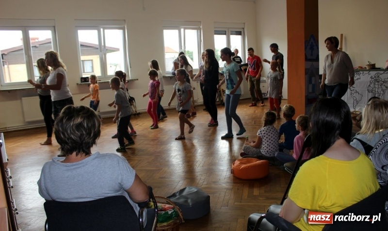 Zdjęcie w galerii na portalu naszraciborz.pl: Finał Akcji Lato w Nędzy - podróży do Australii zorganizowanej przez GCK i GBP  wiadomości z regionu