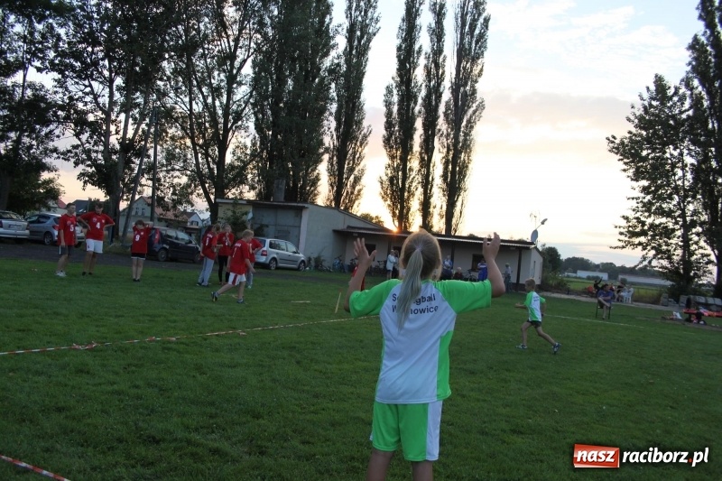 Zdjęcie w galerii na portalu naszraciborz.pl: Cyprzanów i Wojnowice trenują do Mistrzostw Polski w piłce palantowej  wiadomości z regionu