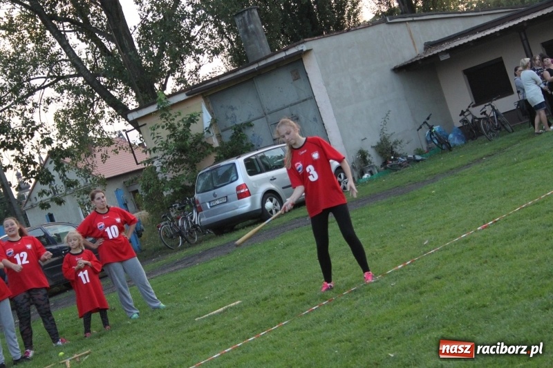 Zdjęcie w galerii na portalu naszraciborz.pl: Cyprzanów i Wojnowice trenują do Mistrzostw Polski w piłce palantowej  wiadomości z regionu