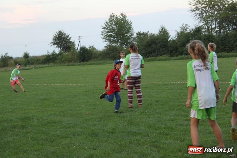 Zdjęcie w galerii na portalu naszraciborz.pl: Cyprzanów i Wojnowice trenują do Mistrzostw Polski w piłce palantowej  wiadomości z regionu