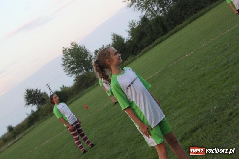 Zdjęcie w galerii na portalu naszraciborz.pl: Cyprzanów i Wojnowice trenują do Mistrzostw Polski w piłce palantowej  wiadomości z regionu