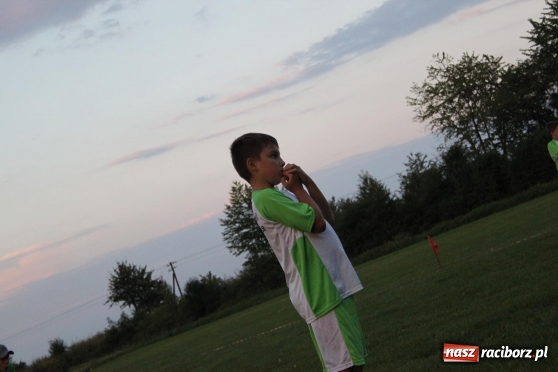 Zdjęcie w galerii na portalu naszraciborz.pl: Cyprzanów i Wojnowice trenują do Mistrzostw Polski w piłce palantowej  wiadomości z regionu