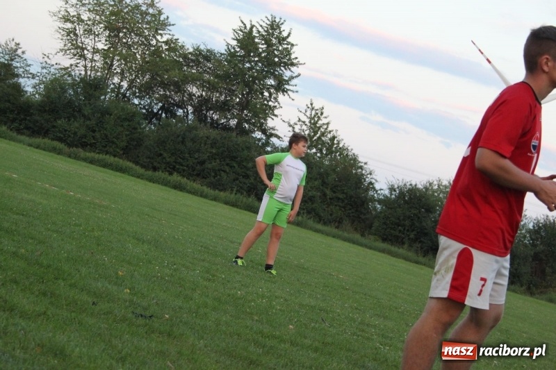 Zdjęcie w galerii na portalu naszraciborz.pl: Cyprzanów i Wojnowice trenują do Mistrzostw Polski w piłce palantowej  wiadomości z regionu