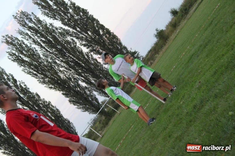 Zdjęcie w galerii na portalu naszraciborz.pl: Cyprzanów i Wojnowice trenują do Mistrzostw Polski w piłce palantowej  wiadomości z regionu