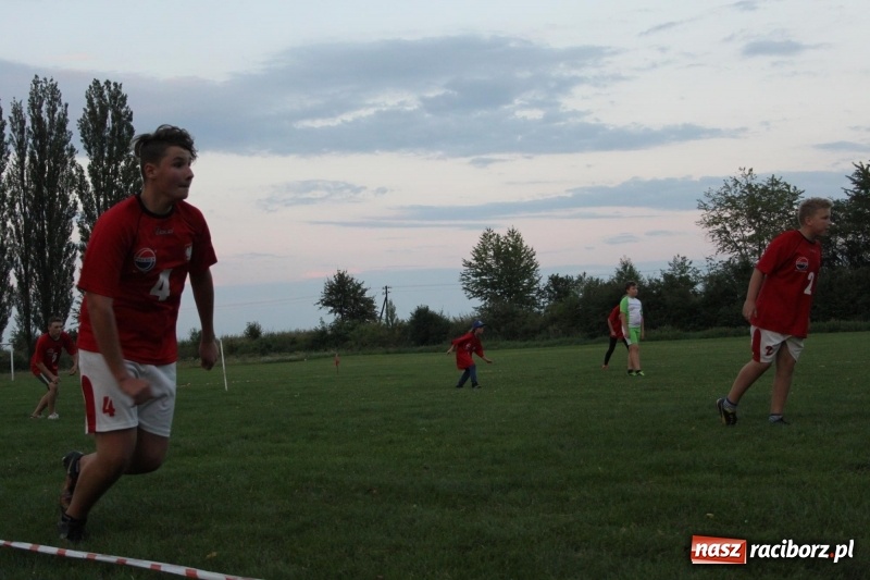 Zdjęcie w galerii na portalu naszraciborz.pl: Cyprzanów i Wojnowice trenują do Mistrzostw Polski w piłce palantowej  wiadomości z regionu