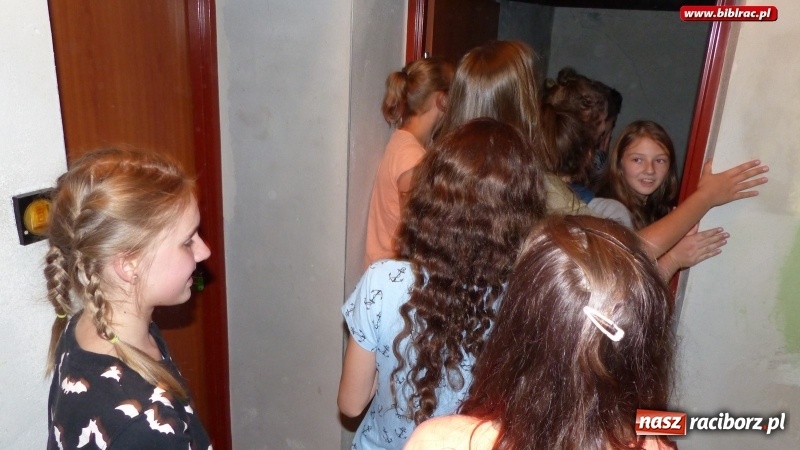 Zdjęcie w galerii na portalu naszraciborz.pl: Wakacje z duchami - raciborska biblioteka zaprosiła na Noc Łowców Duchów wiadomości z regionu