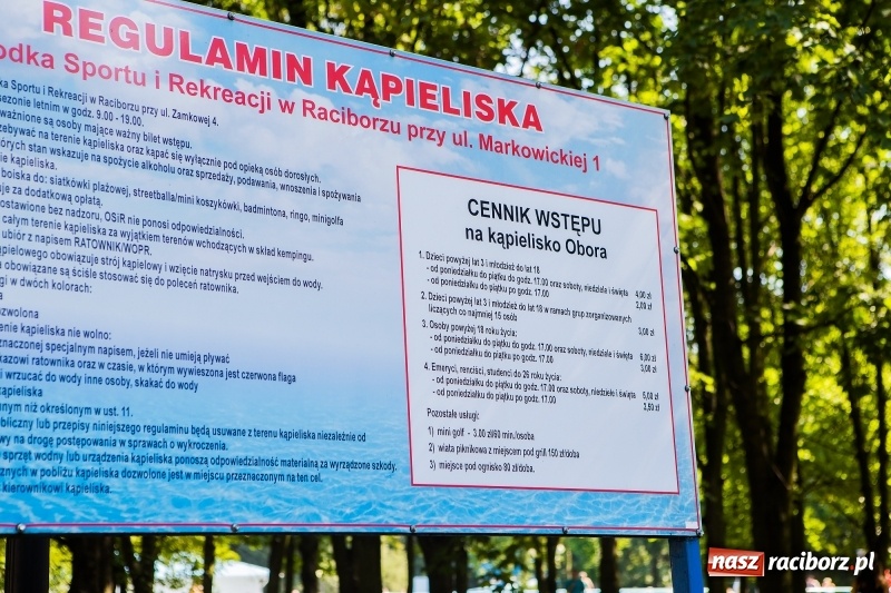 Zdjęcie w galerii na portalu naszraciborz.pl: Woda sposobem na upalne dni. Mieszkańcy regionu korzystają z pogody i licznie odwiedzają kąpieliska wiadomości z regionu