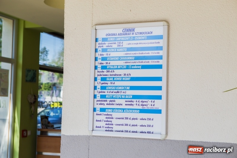 Zdjęcie w galerii na portalu naszraciborz.pl: Woda sposobem na upalne dni. Mieszkańcy regionu korzystają z pogody i licznie odwiedzają kąpieliska wiadomości z regionu