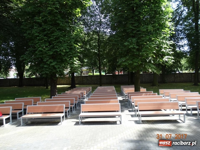 Zdjęcie w galerii na portalu naszraciborz.pl: W Matce Bożej pielgrzymom będzie teraz wygodniej  wiadomości z regionu