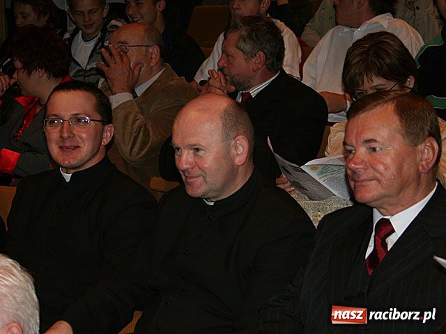 Zdjęcie w galerii na portalu naszraciborz.pl: 60 lat szkoły w Kuźni wiadomości z regionu