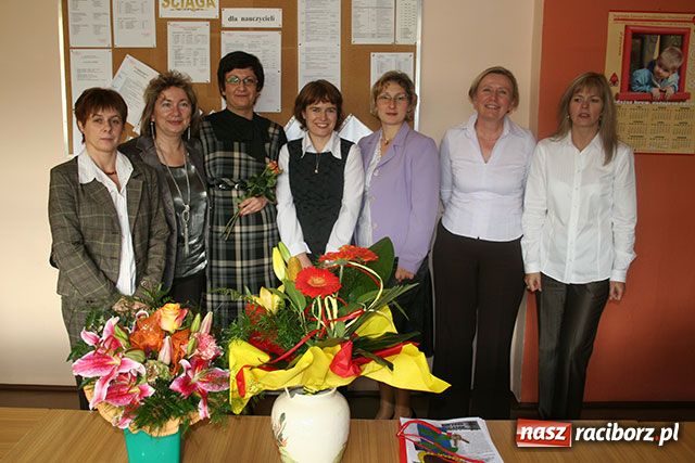 Zdjęcie w galerii na portalu naszraciborz.pl: 60 lat szkoły w Kuźni wiadomości z regionu