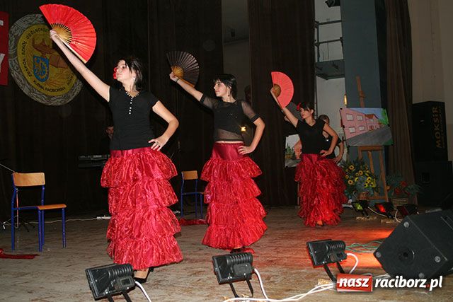 Zdjęcie w galerii na portalu naszraciborz.pl: 60 lat szkoły w Kuźni wiadomości z regionu