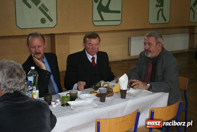 Zdjęcie w galerii na portalu naszraciborz.pl: 60 lat szkoły w Kuźni wiadomości z regionu