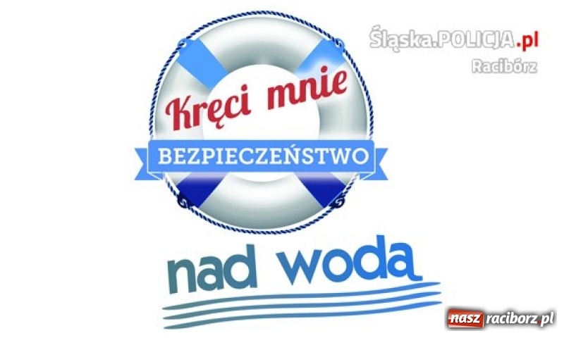 Zdjęcie w galerii na portalu naszraciborz.pl: Słodycze i pluszaki od policjantów dla dzieci z Pogrzebienia wiadomości z regionu