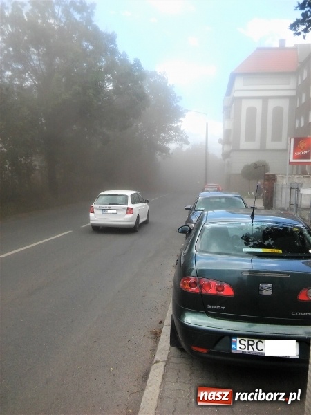 Zdjęcie w galerii na portalu naszraciborz.pl: Problem mieszkańców Kolejowej nie zniknął - ich mieszkania nadal toną w pyle  wiadomości z regionu