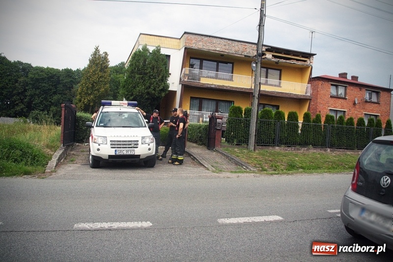 Zdjęcie w galerii na portalu naszraciborz.pl: W Rzuchowie odpadła ściana z budynku jednorodzinnego  wiadomości z regionu