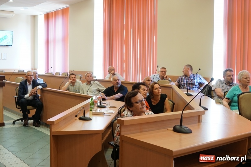 Zdjęcie w galerii na portalu naszraciborz.pl: Konsultacje w ratuszu. Przebudowa Klasztornej zgodna z oczekiwaniami mieszkańców. Niestety dużo droższa niż oczekiwano wiadomości z regionu