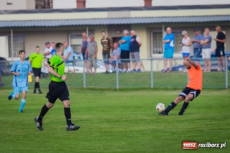 Zdjęcie w galerii na portalu naszraciborz.pl: Wysoka wygrana Unii Racibórz ze Studzienną wiadomości z regionu