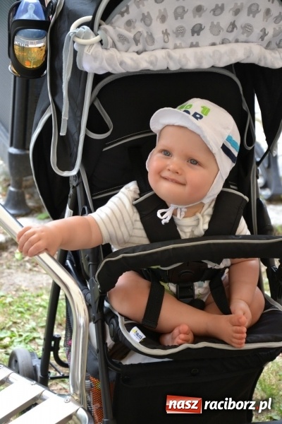 Zdjęcie w galerii na portalu naszraciborz.pl: Gliniane Naczynie - z tego stworzymy coś nowego - na zamku ruszyła letnia akcja Zamkowe Zuchy 2017 wiadomości z regionu