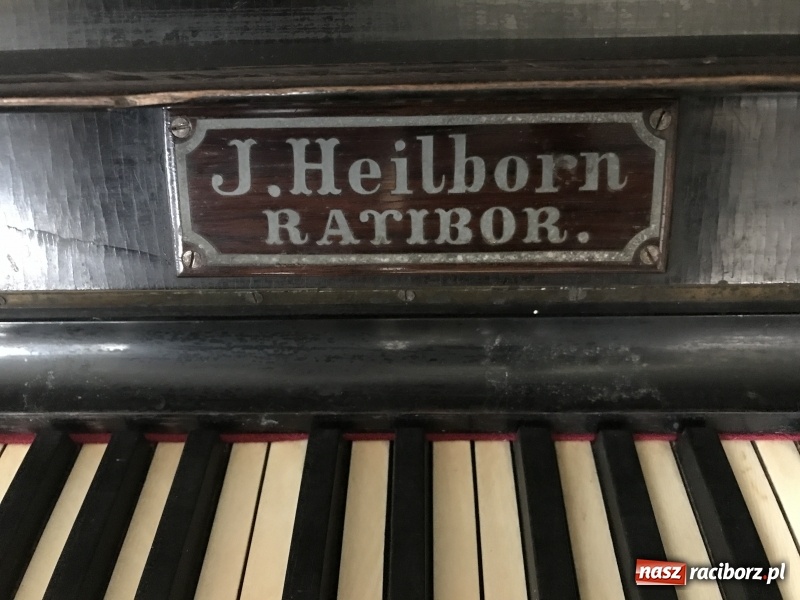 Zdjęcie w galerii na portalu naszraciborz.pl: W Raciborzu produkowano dawniej pianina i to z użyciem kości słoniowej  wiadomości z regionu
