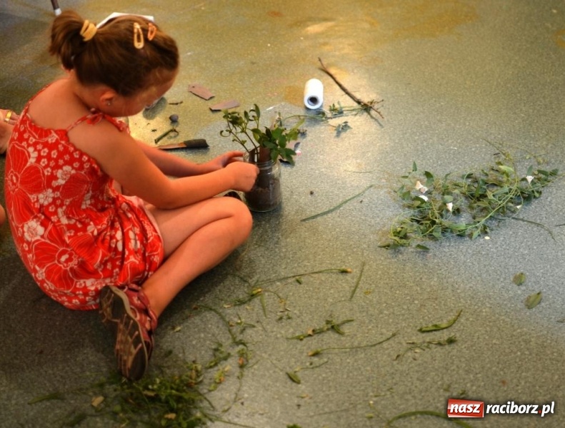 Zdjęcie w galerii na portalu naszraciborz.pl: Opakowanie na duszę - kreatywne warsztaty w Strzesze wiadomości z regionu