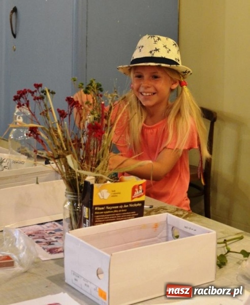 Zdjęcie w galerii na portalu naszraciborz.pl: Opakowanie na duszę - kreatywne warsztaty w Strzesze wiadomości z regionu