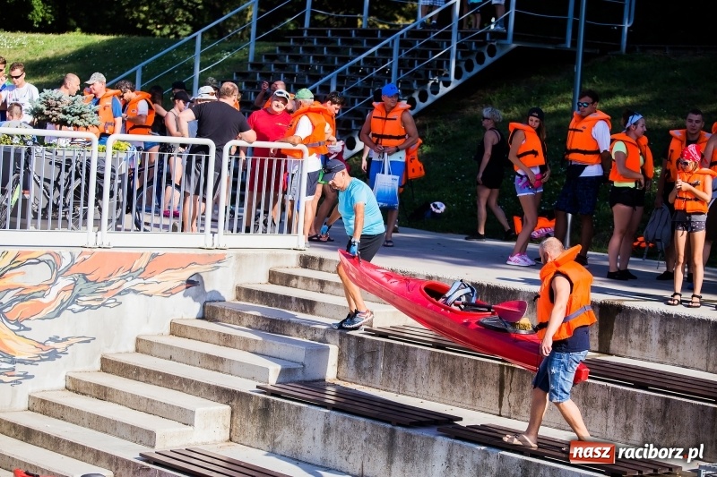 Zdjęcie w galerii na portalu naszraciborz.pl: W sześć godzin dookoła Raciborza kajakiem wiadomości z regionu