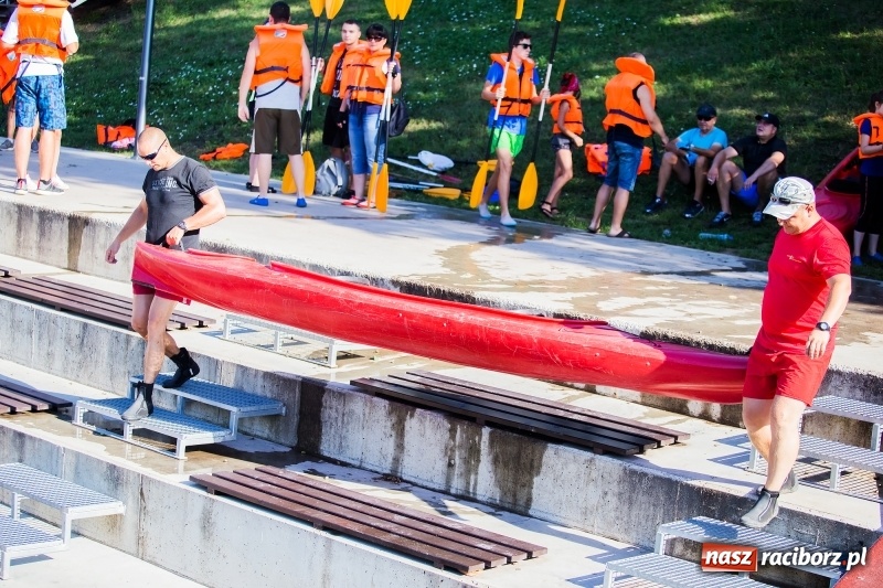 Zdjęcie w galerii na portalu naszraciborz.pl: W sześć godzin dookoła Raciborza kajakiem wiadomości z regionu